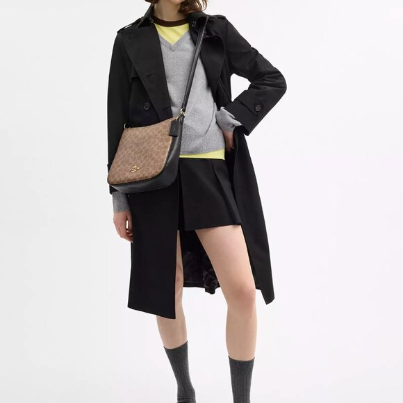 Coach CZ177 Ellie File Bag In Signature Canvas Tan/Black - Picture 2 of 13